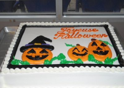 Gâteau d'Halloween à notre résidence personnes âgées Alexis-Nihon (Résidence à St-Laurent)